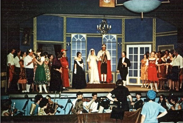 Gondoliers Act II Finale