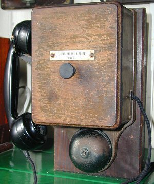 Single button telephone
